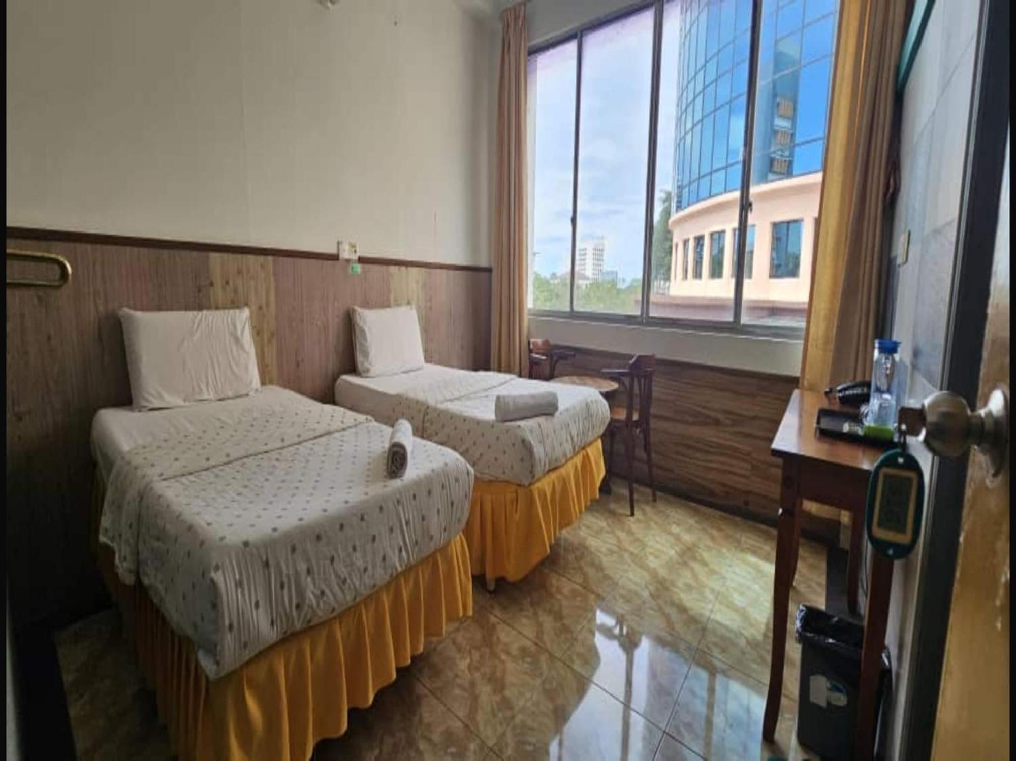 Oyo 90979 Sianglory Inn Kota Kinabalu Eksteriør bilde